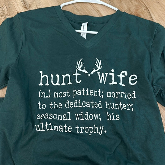 Hunt Wife V-Neck AM